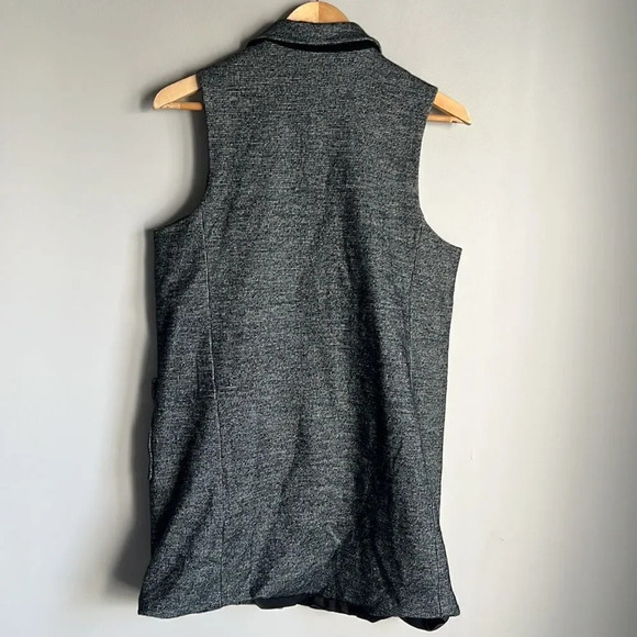 J. McLaughlin Black/White Houndstooth Wool Blend Cate Blazer Vest - Picture 8 of 11